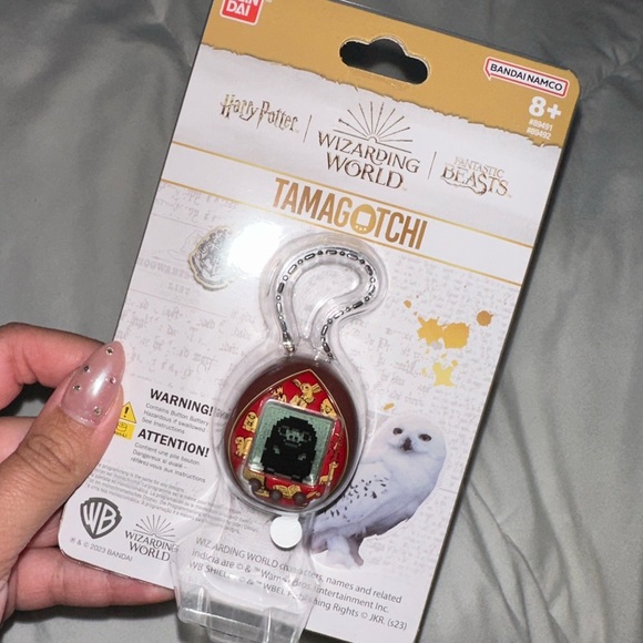 Harry Potter Wizarding Fantastic Beasts World Tamagotchi - Picture 2 of 3